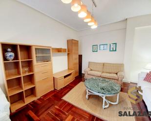 Living room of Flat to rent in Bilbao   with Heating, Terrace and Microwave