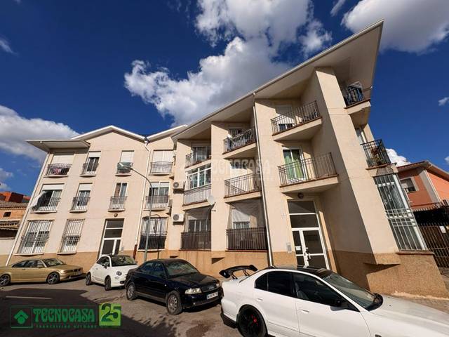 Piso en Venta en Travesia de Tejeras en Urbanización San Isidro