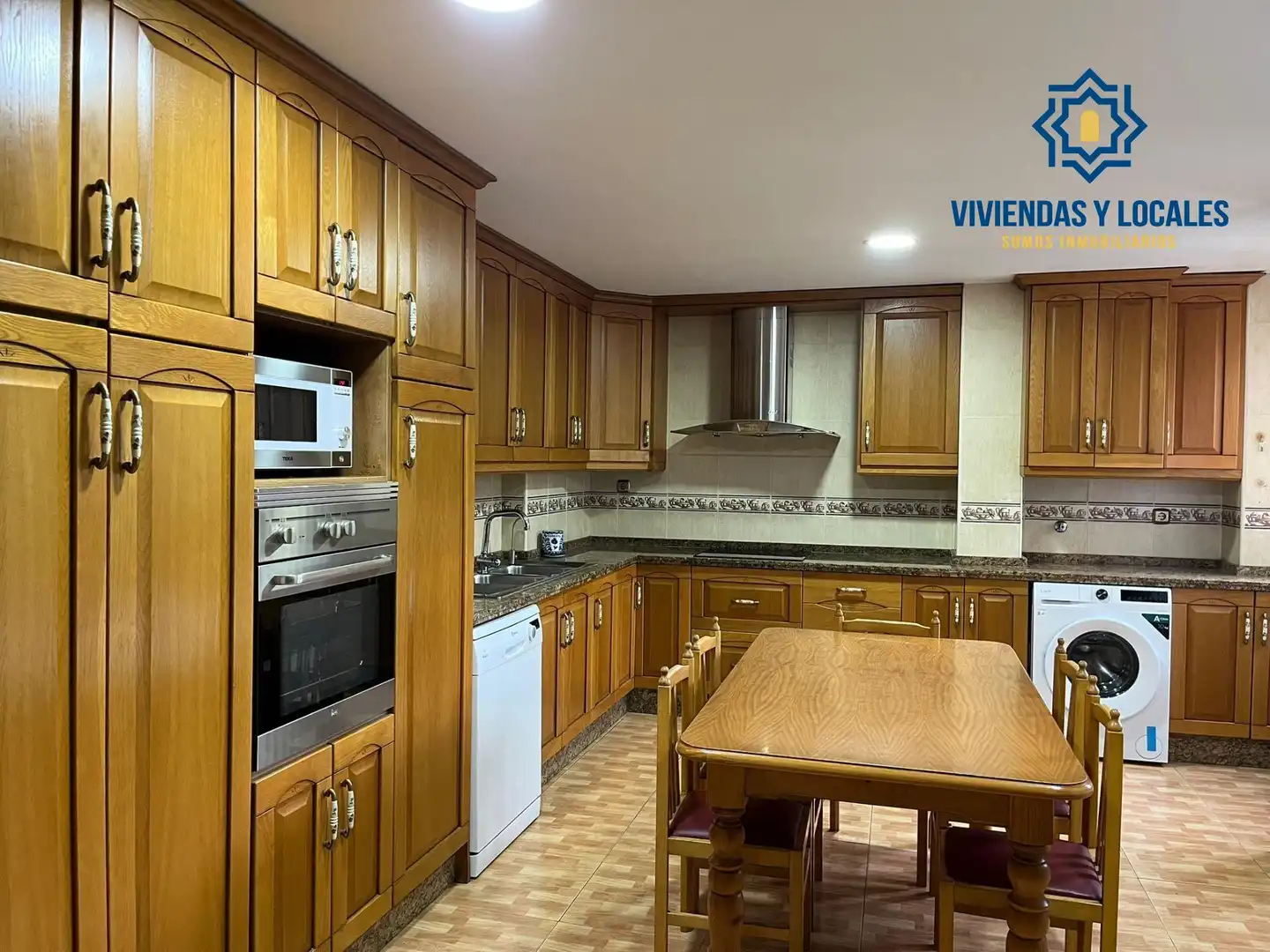 Cocina de Piso de alquiler en Granada con Aire acondicionado, Amueblado y Balcón