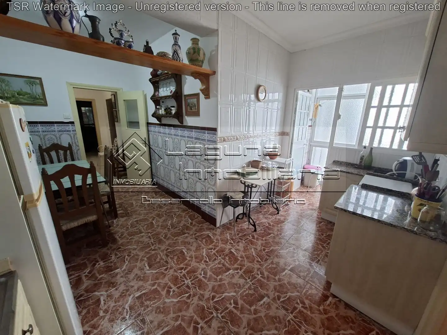 Cocina de Piso en venta en Cádiz con Terraza