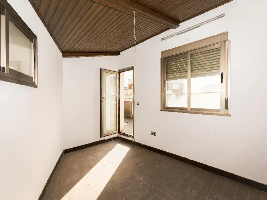 Habitación de Dúplex en venta en Villanueva de la Serena con Aire acondicionado, Parquet y Terraza