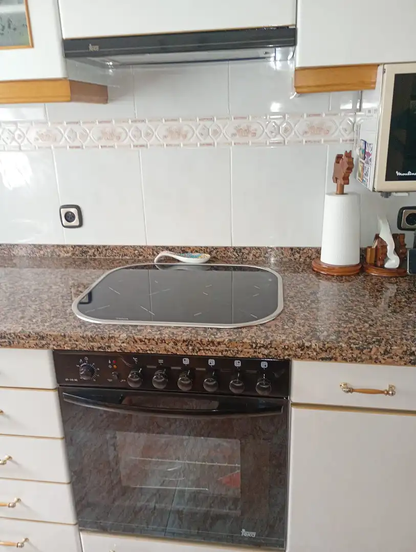 Kitchen of Flat for sale in Gijón   with Parquet flooring, Furnished and Oven