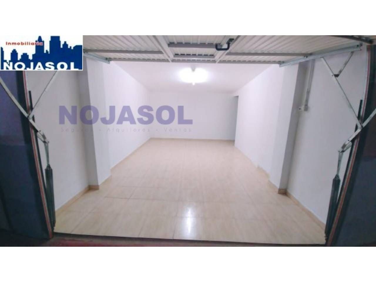 Garage for sale in Noja