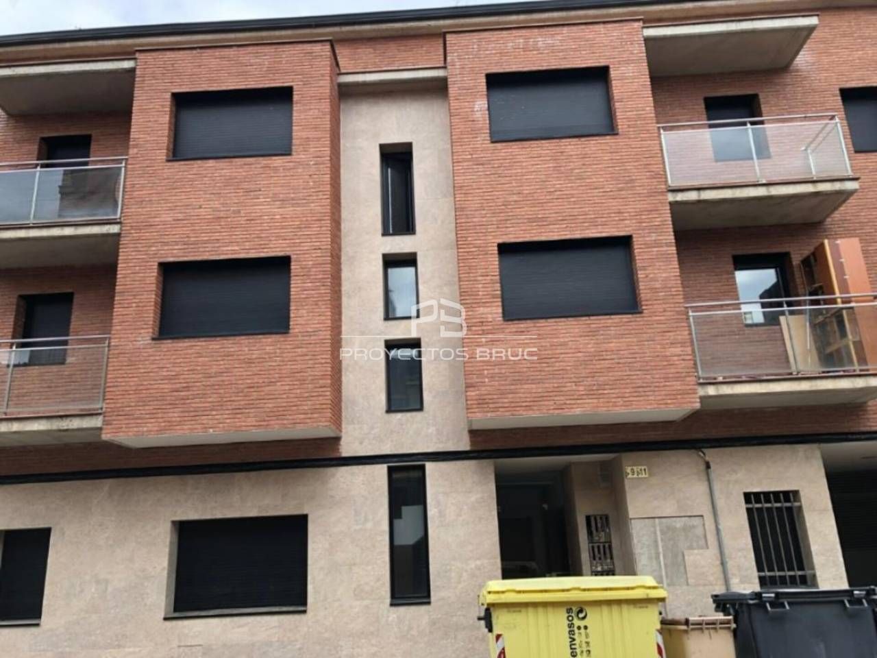 Vista exterior de Edifici en venda en Sant Joan de Vilatorrada