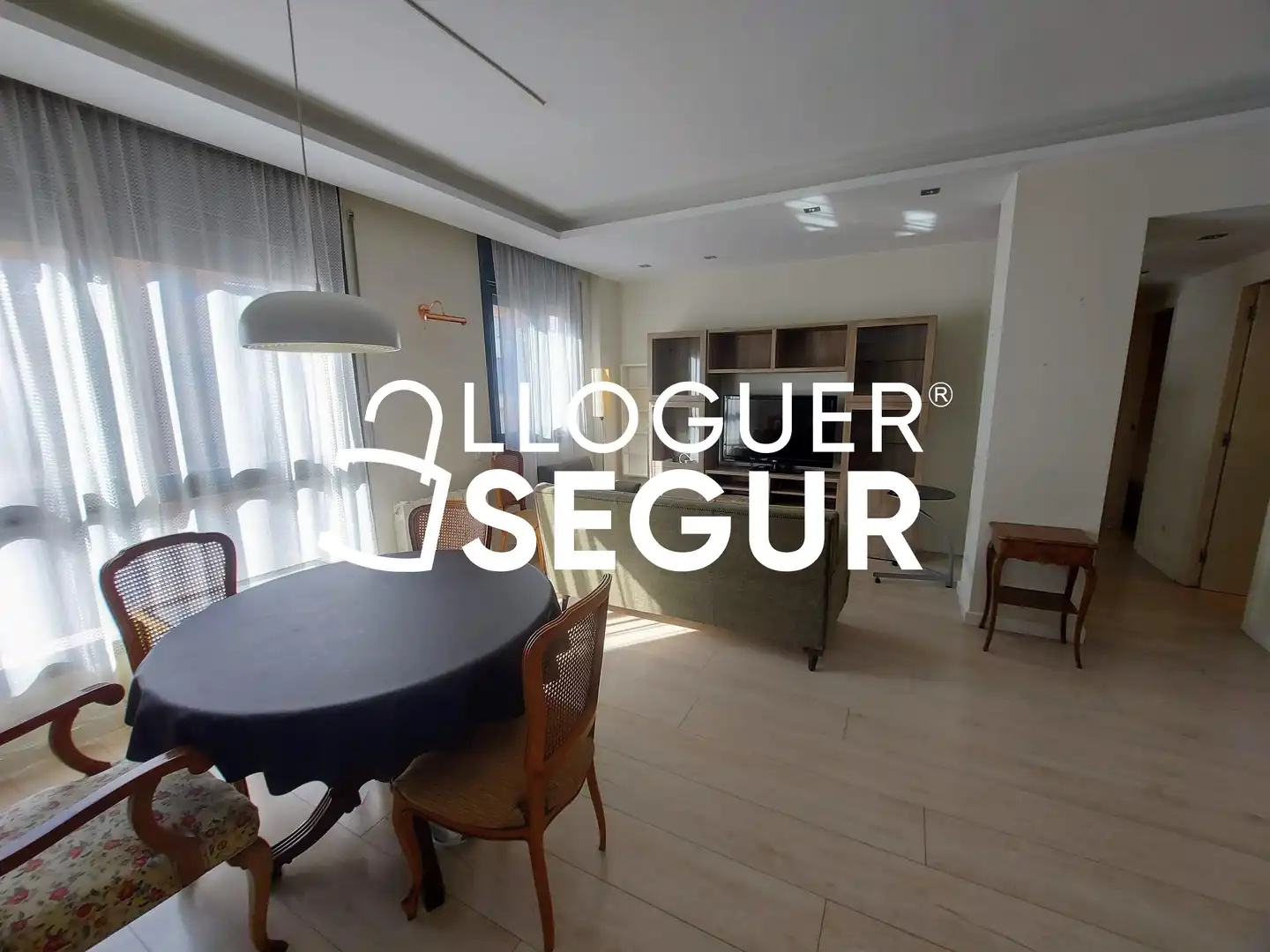 Wohnzimmer von Wohnung zur Miete in Barcelona mit Klimaanlage und Heizung