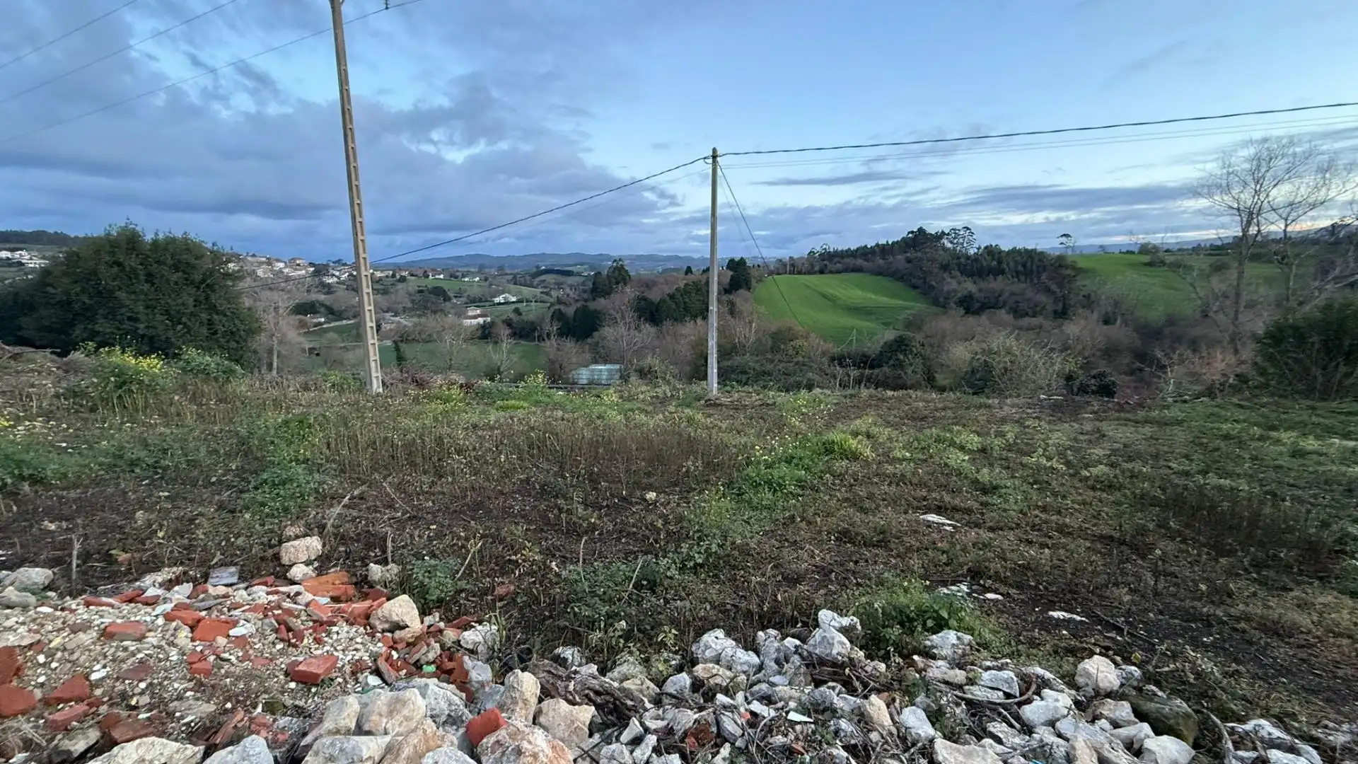 Residencial en venda en Valdáliga