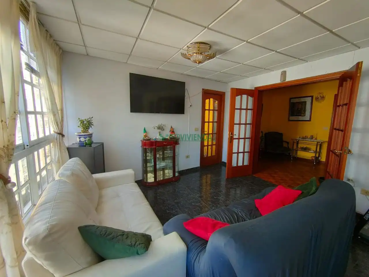Sala d'estar de Pis en venda en Vigo  amb Calefacció i Traster