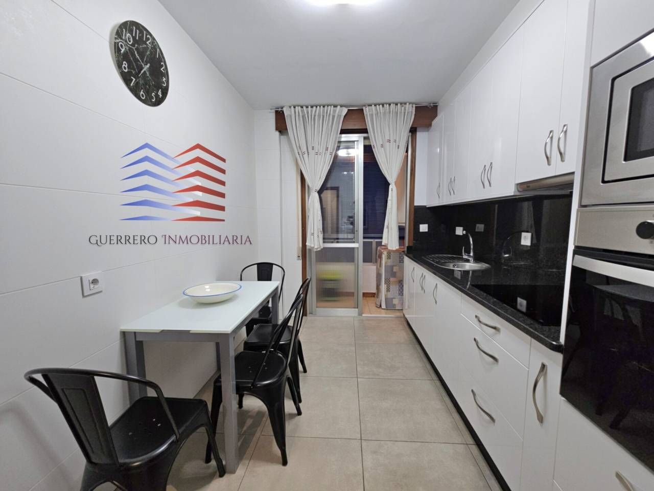 Kitchen of Flat to rent in Ourense Capital   with Heating, Parquet flooring and Storage room