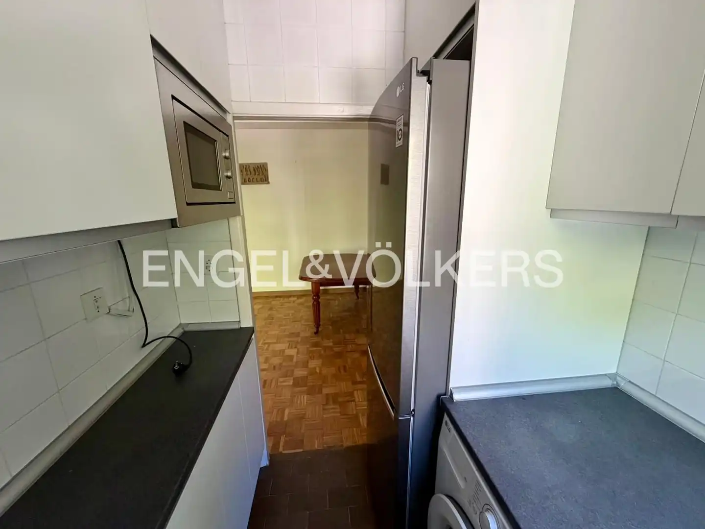 Cocina de Piso de alquiler en El Escorial con Calefacción, Parquet y Terraza
