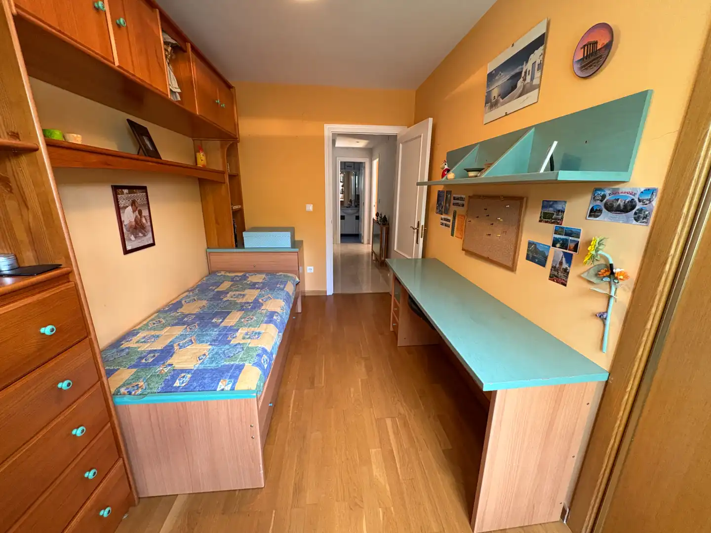 Habitación de Casa adosada en venta en Simancas con Aire acondicionado, Calefacción y Jardín privado