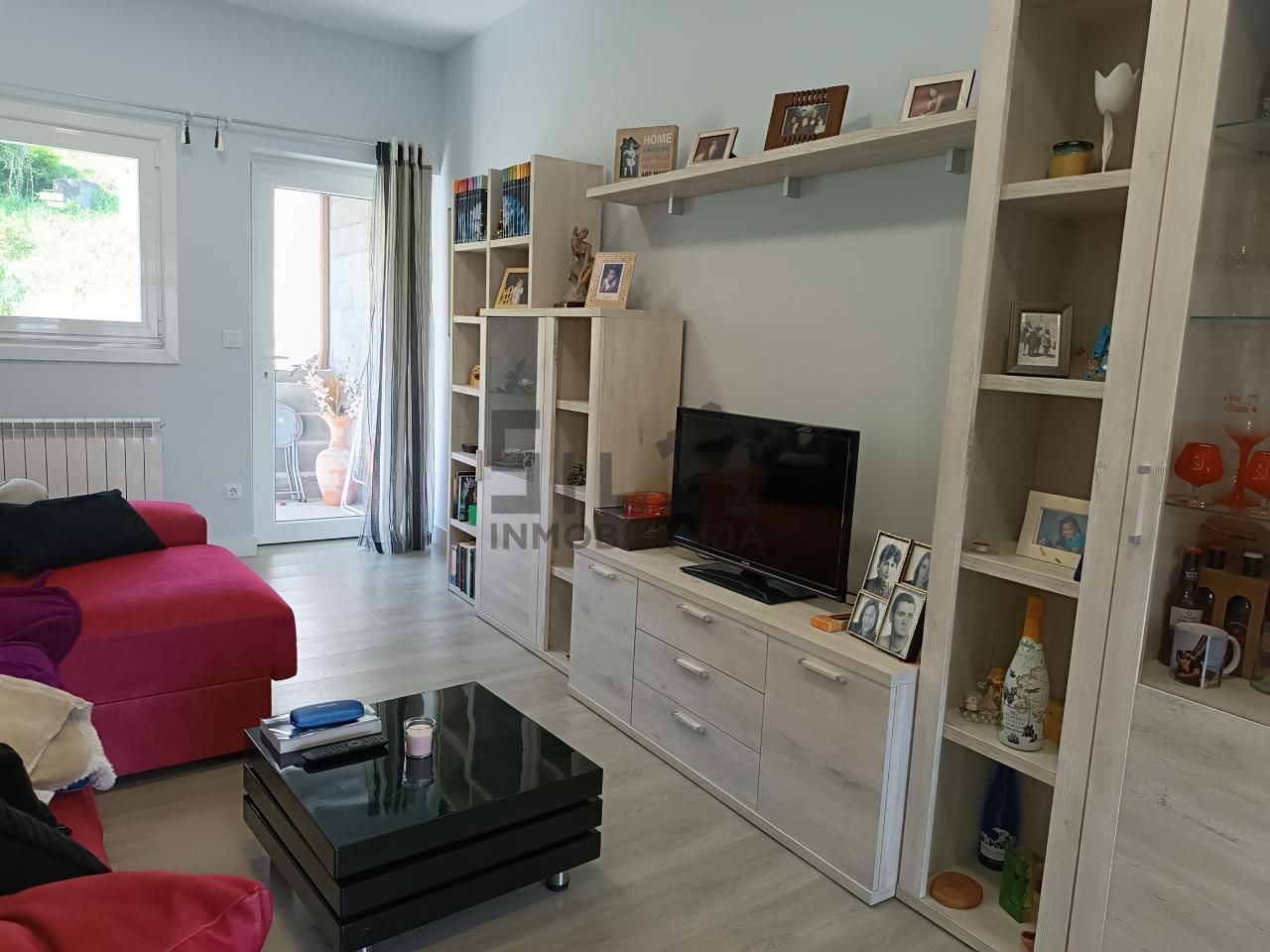 Sala d'estar de Casa o xalet en venda en Ourense Capital  amb Calefacció, Jardí privat i Terrassa