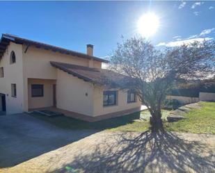 Vista exterior de Casa o xalet en venda en Sant Quirze Safaja amb Calefacció i Jardí privat