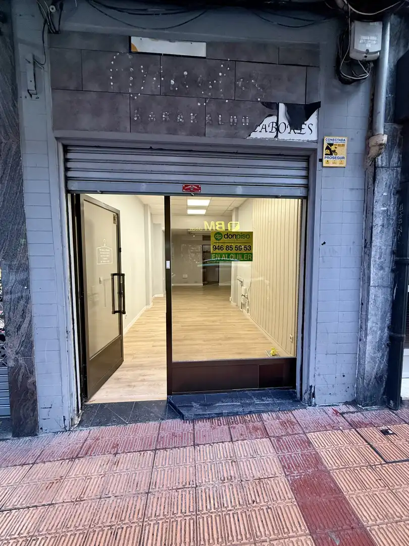 Locale commerciale in affitto a Centro, imagen 11