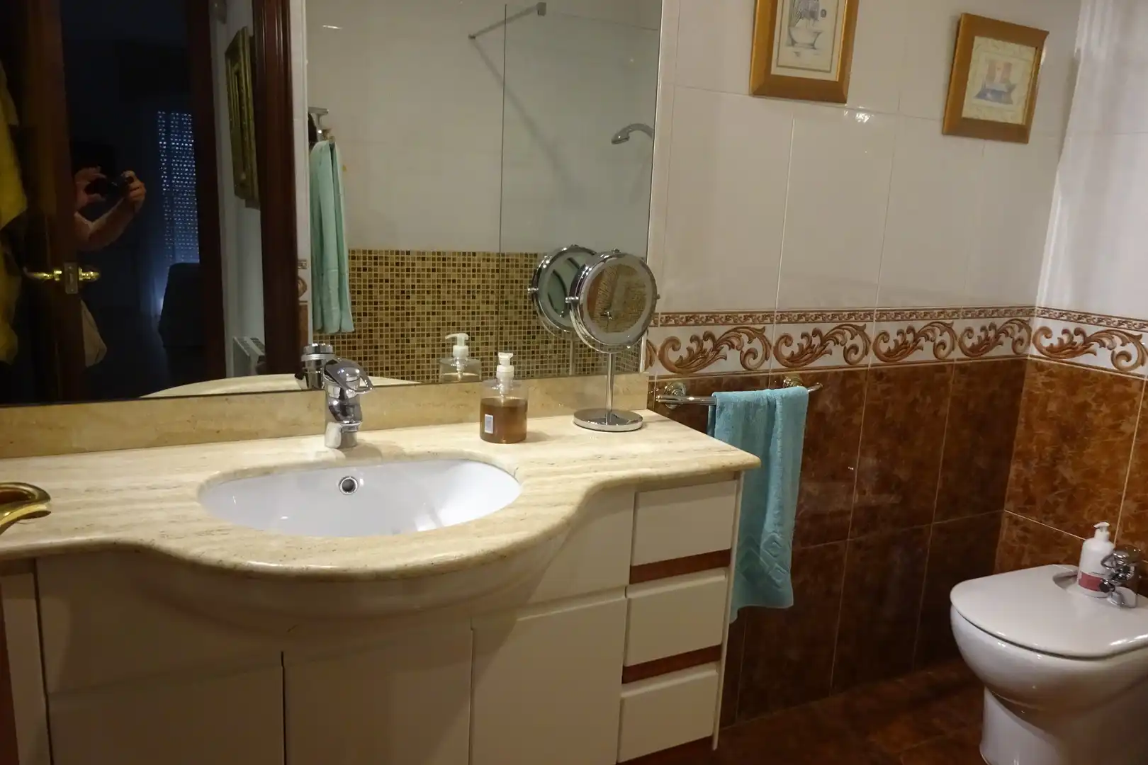 Bany de Casa adosada en venda en Barcelona amb Aire condicionat, Calefacció i Parquet