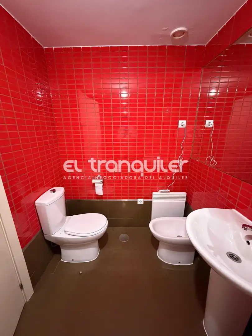 Badezimmer von Wohnung zur Miete in Pinto mit Haustiere erlaubt