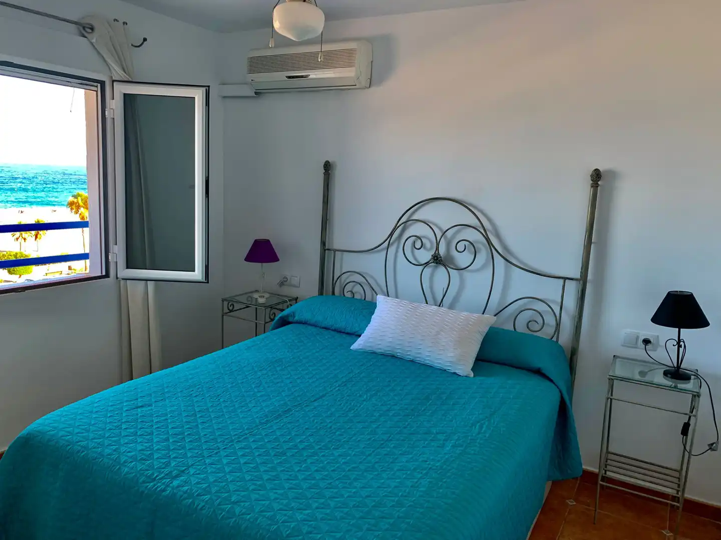 Dormitori de Apartament de lloguer en Mojácar amb Aire condicionat, Calefacció i Terrassa