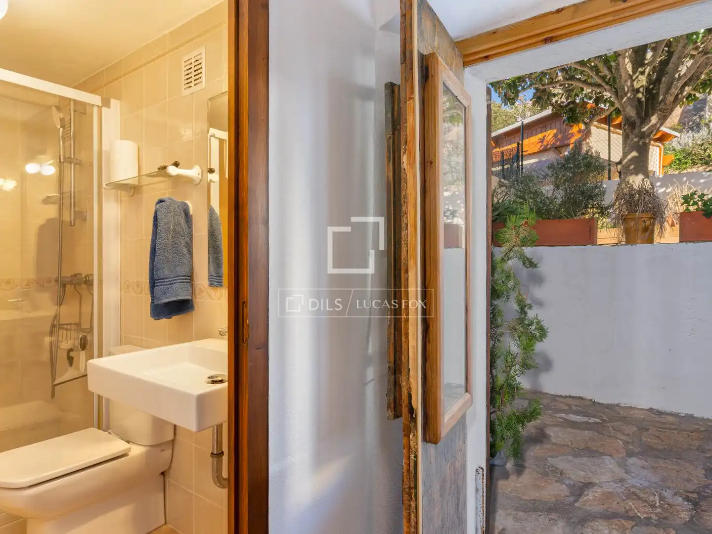 Bathroom of Houses for sale in Begur  with Heating, Private garden and Balcony