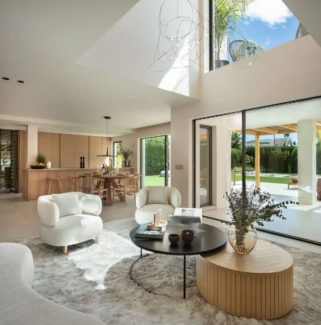 Chalet con piscina en venta en Nueva Andalucía, imagen 3