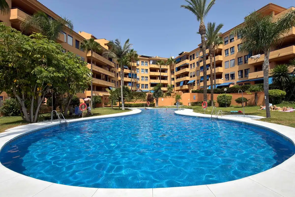 Piso con terraza en venta en Calle de los Fenicios