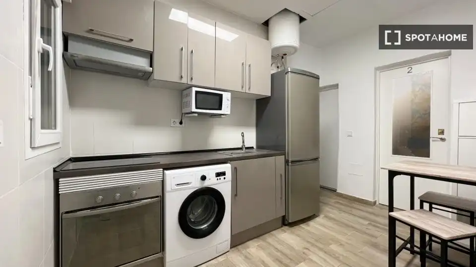 Kitchen of Flat for rent in Madrid  with Air Conditioner, Heating and Furnished