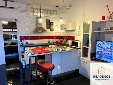 Piso con ascensor en venta en Avenida 8 de Marzo