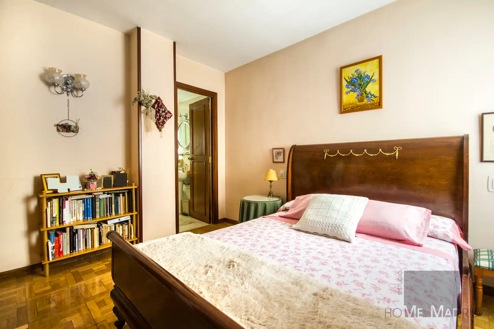 Dormitori de Pis en venda en Madrid amb Calefacció, Parquet i Terrassa