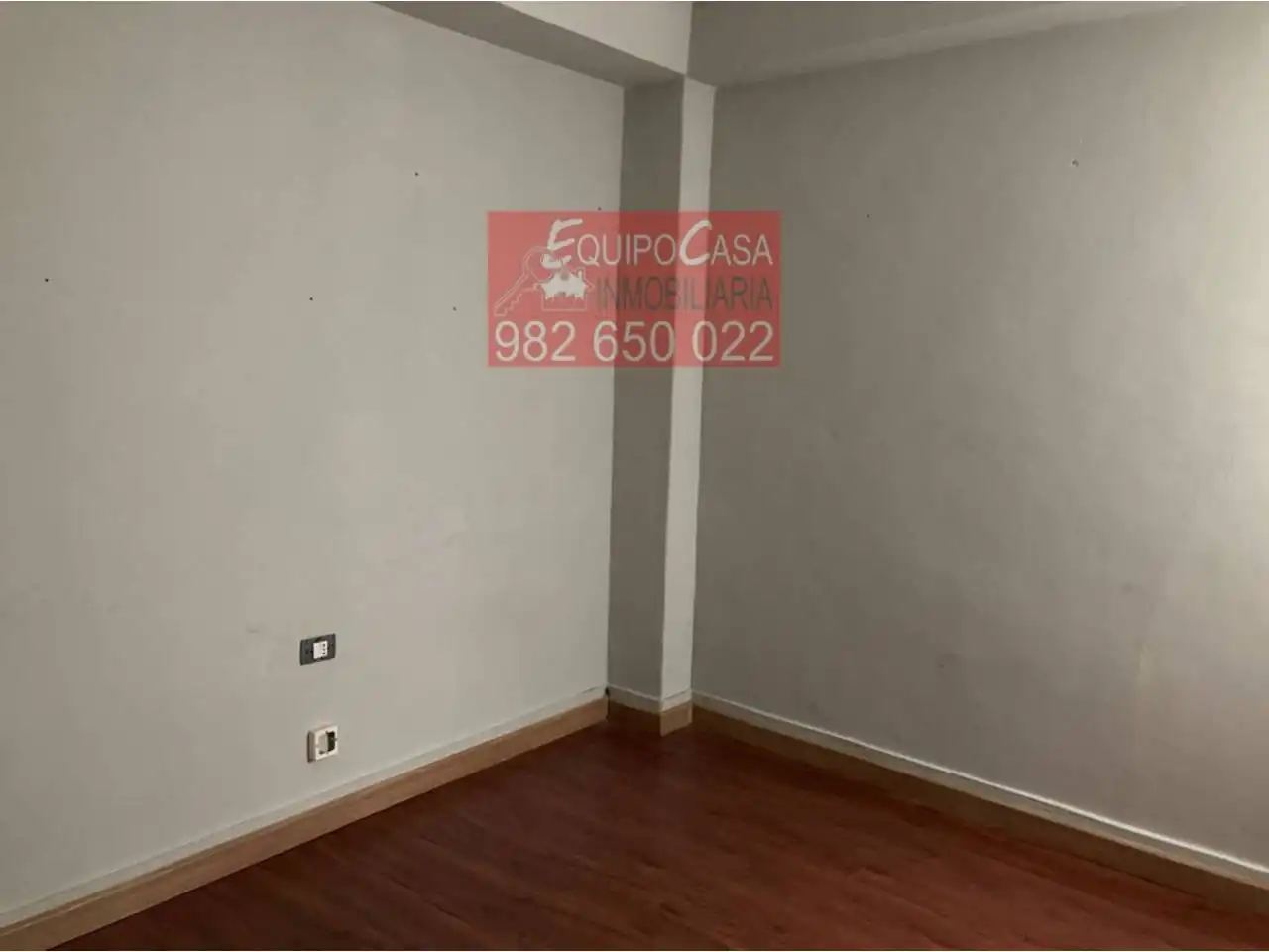 Dormitori de Apartament en venda en Lugo amb Calefacció, Traster i Alarma