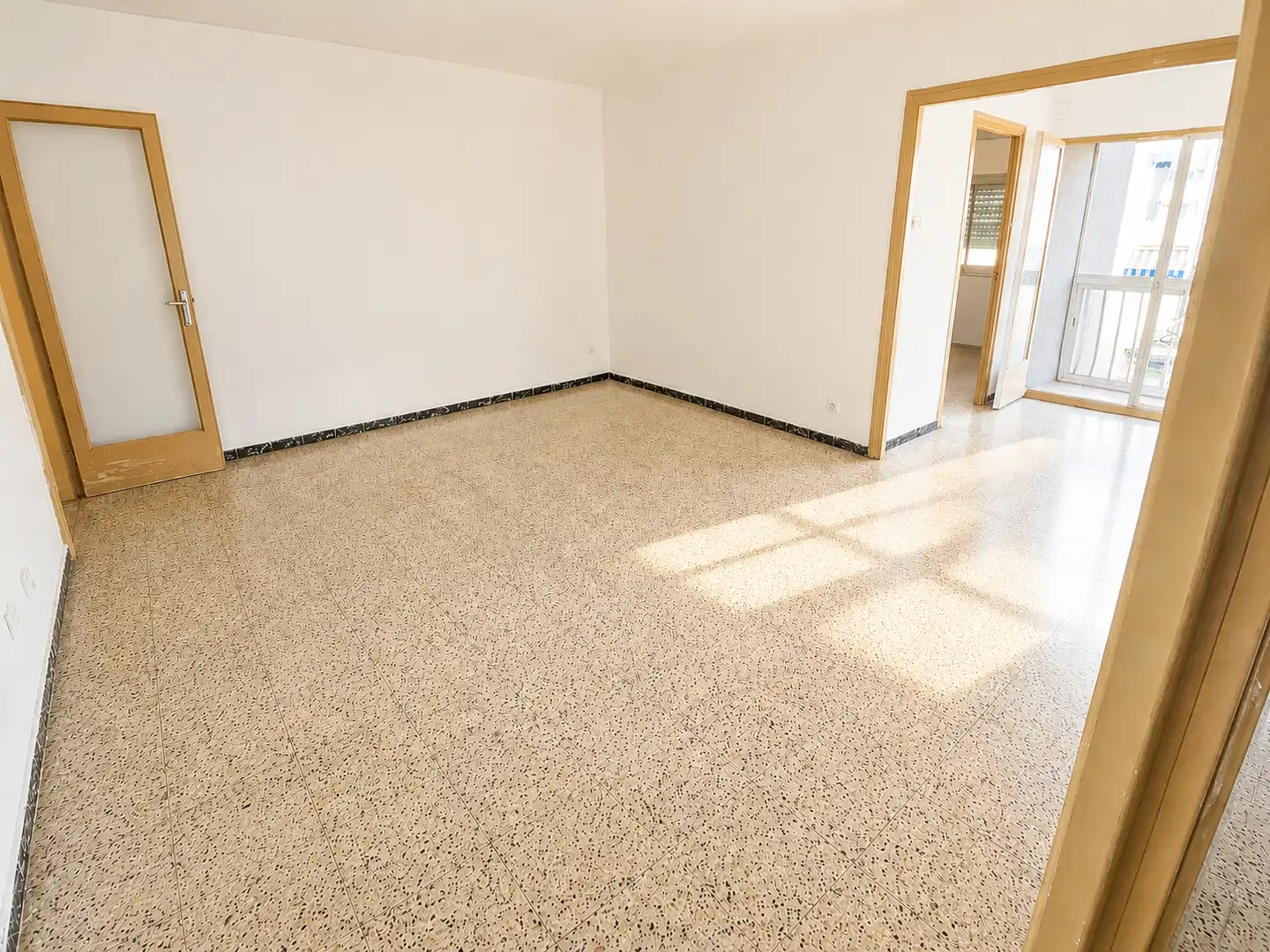 Piso en venta en Santa Coloma de Gramenet con Aire acondicionado, Calefacción y Balcón