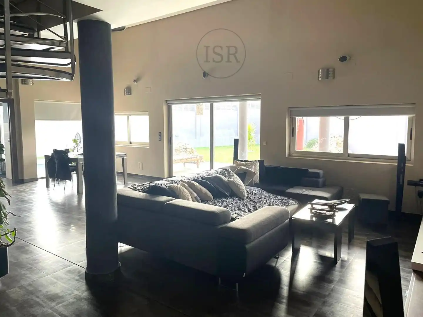 Sala d'estar de Casa o xalet en venda en Baza amb Aire condicionat, Calefacció i Jardí privat