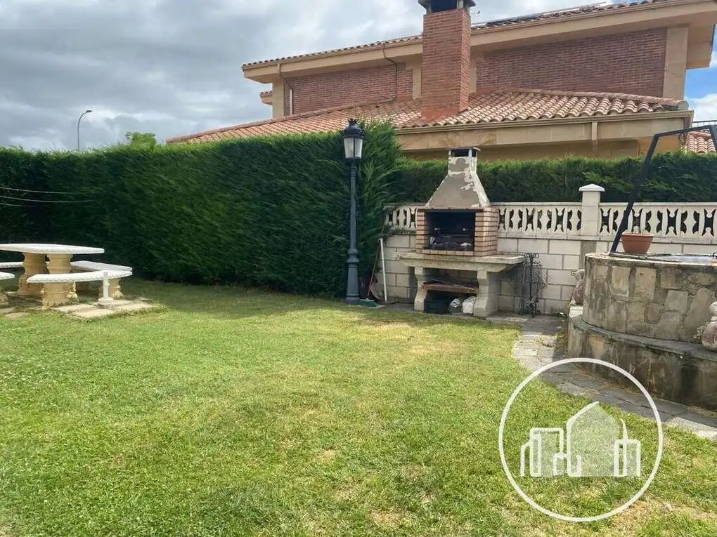 Chalet con jardín en venta en Villarcayo de Merindad de Castilla la Vieja, imagen 25