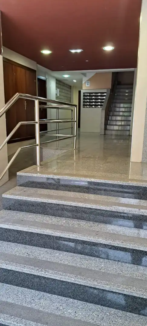 Pis en venda en Oviedo  amb Calefacció, Parquet i Traster