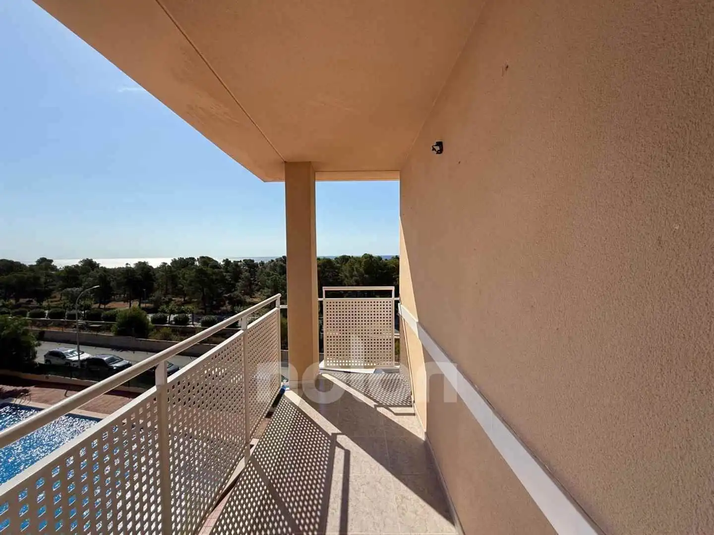 Terrassa de Apartament en venda en Mont-roig del Camp amb Forn, Balcó i Piscina comunitària