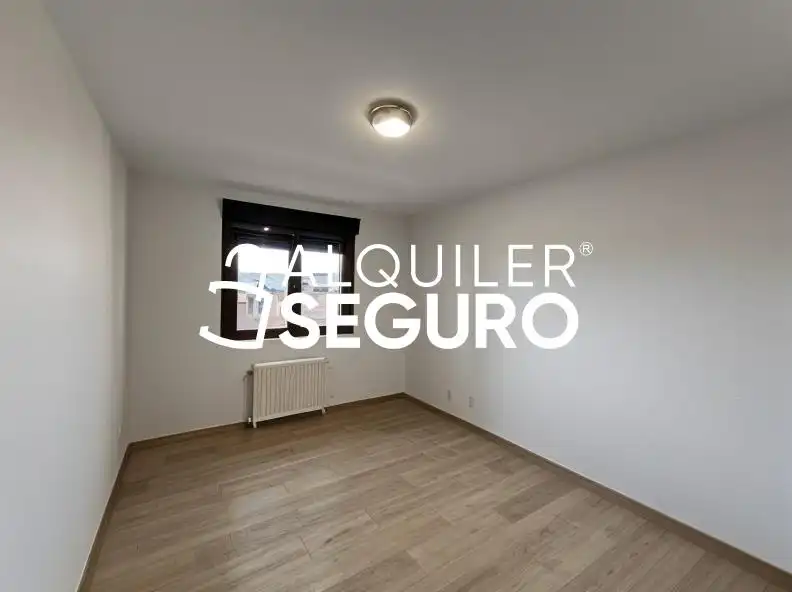 Dormitori de Àtic de lloguer en Las Rozas de Madrid amb Calefacció i Terrassa