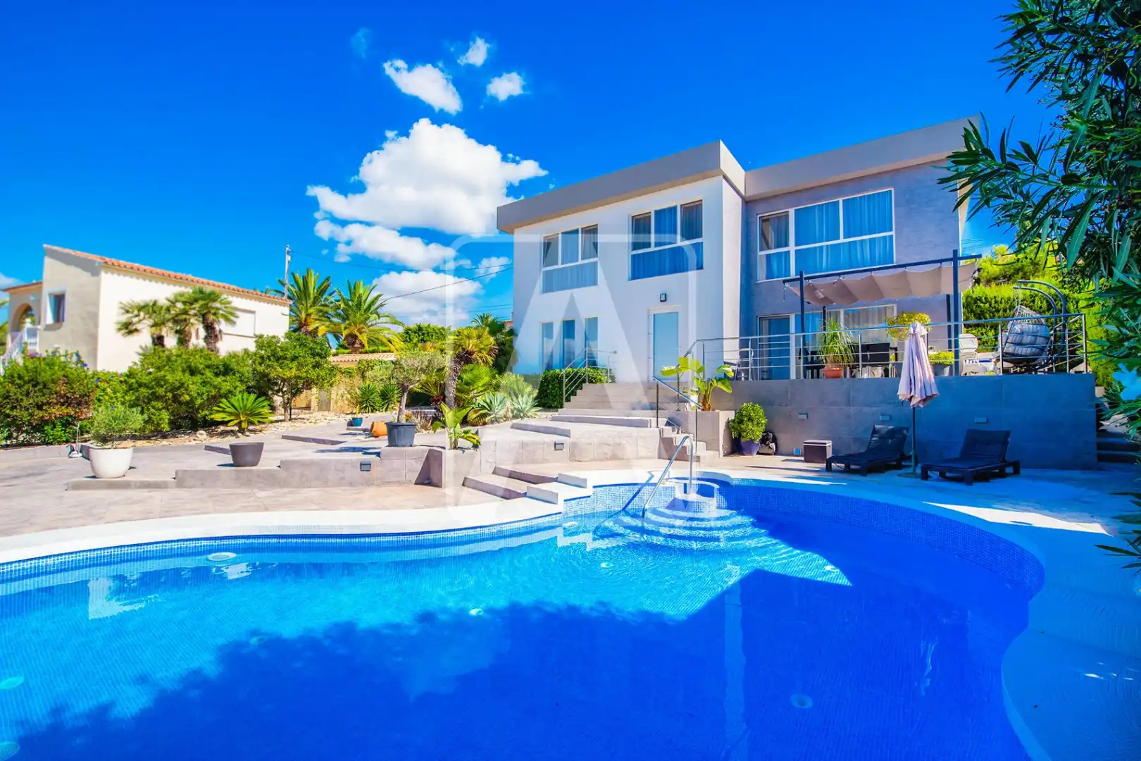 Villa avec piscine à vendre à Carrió - La Merced - Los Pinos