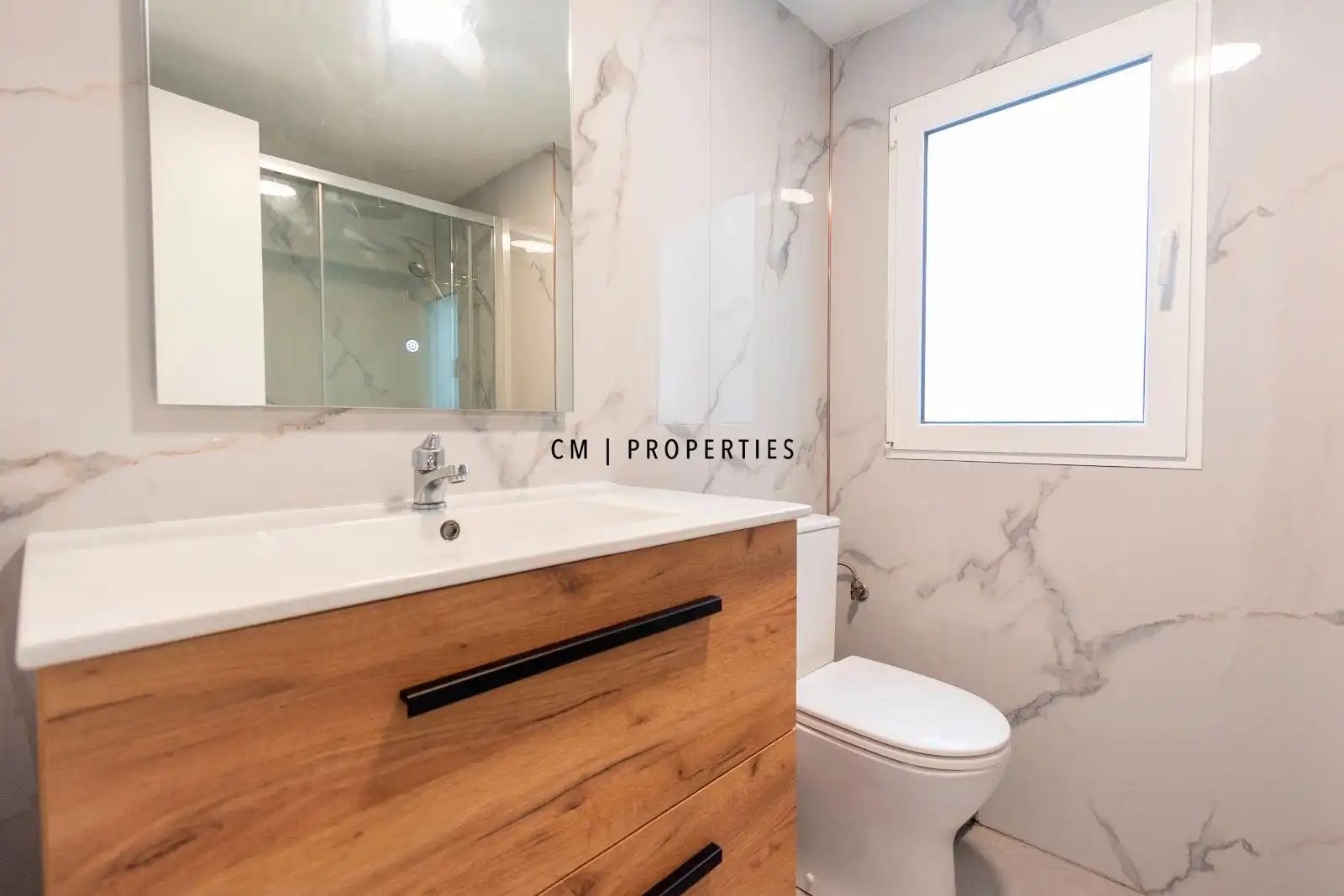 Flat for rent in carretera Malilla, Malilla