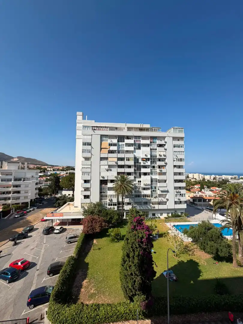 Vista exterior de Apartamento en venta en Benalmádena con Aire acondicionado, Terraza y Amueblado