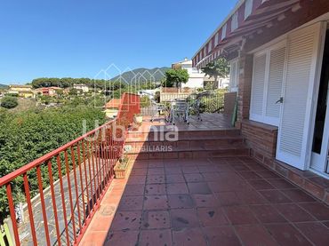 House with garden for sale in Sant Iscle de Vallalta