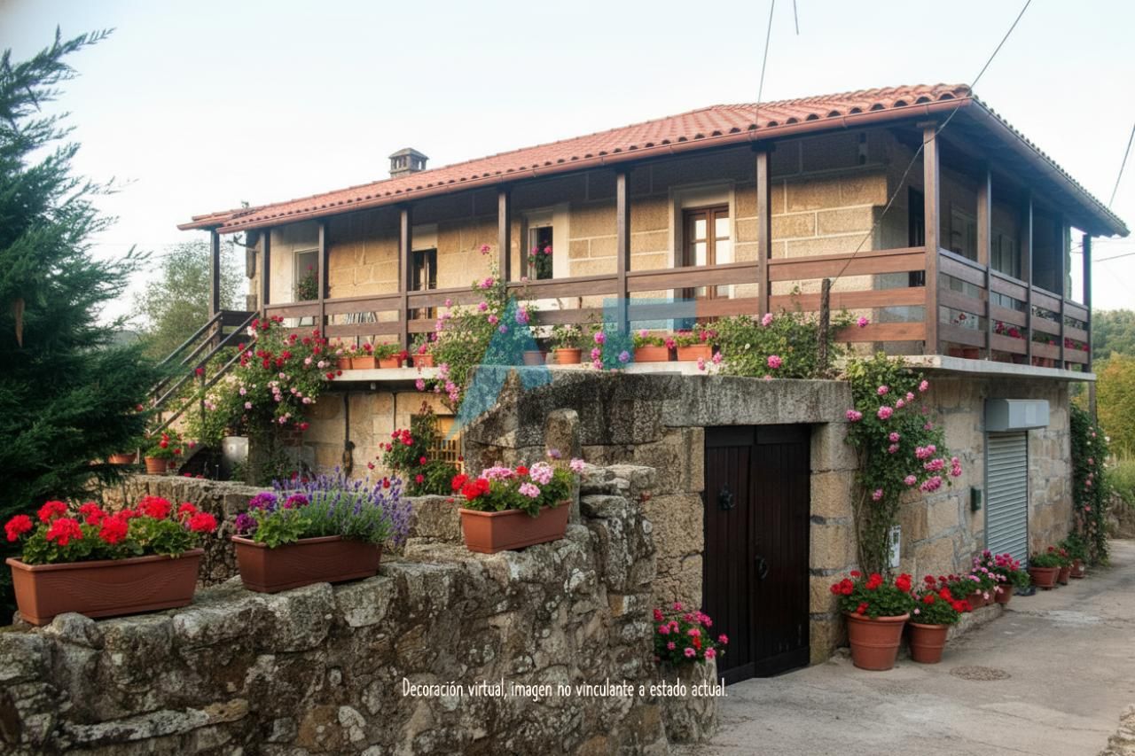 Vista exterior de Finca rústica en venda en Toén amb Moblat i Balcó