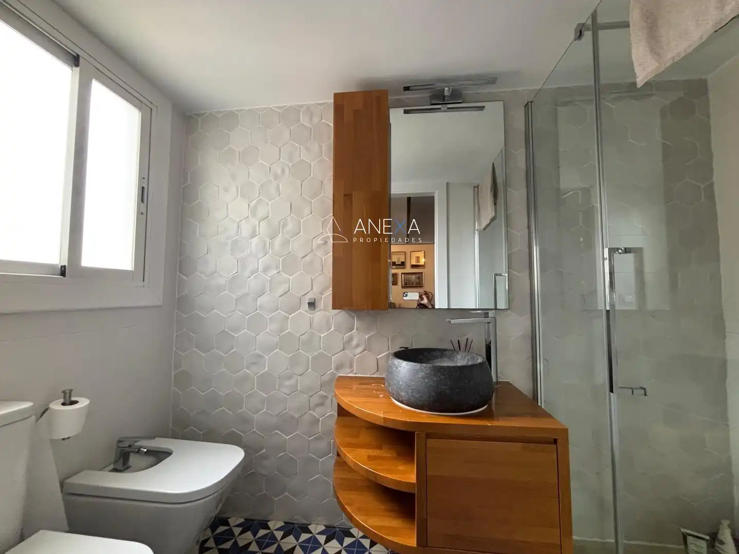 Badezimmer von Wohnung zum Verkauf in Barcelona mit Klimaanlage