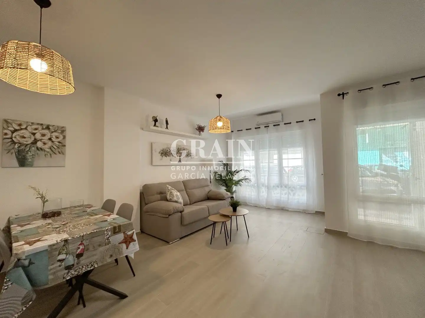 Living room of Apartments for rent in Albacete  with Air Conditioner and Heating
