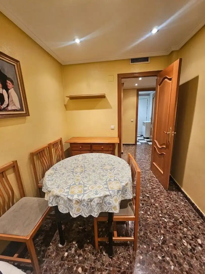 Comedor de Piso en venta en Xirivella con Aire acondicionado, Amueblado y Balcón