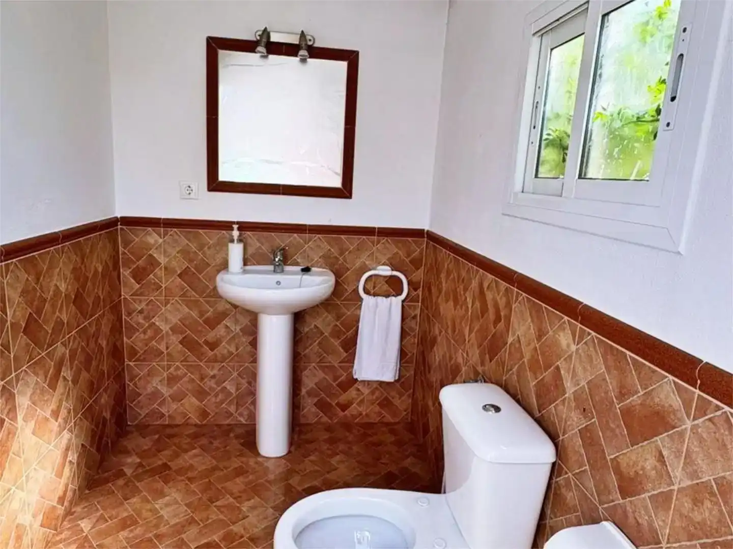 Bany de Casa o xalet en venda en La Roda de Andalucía amb Aire condicionat i Balcó