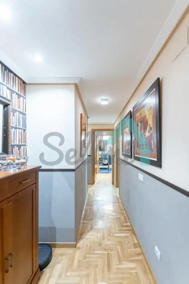 Piso en venta en Oviedo  con Calefacción, Parquet y Trastero