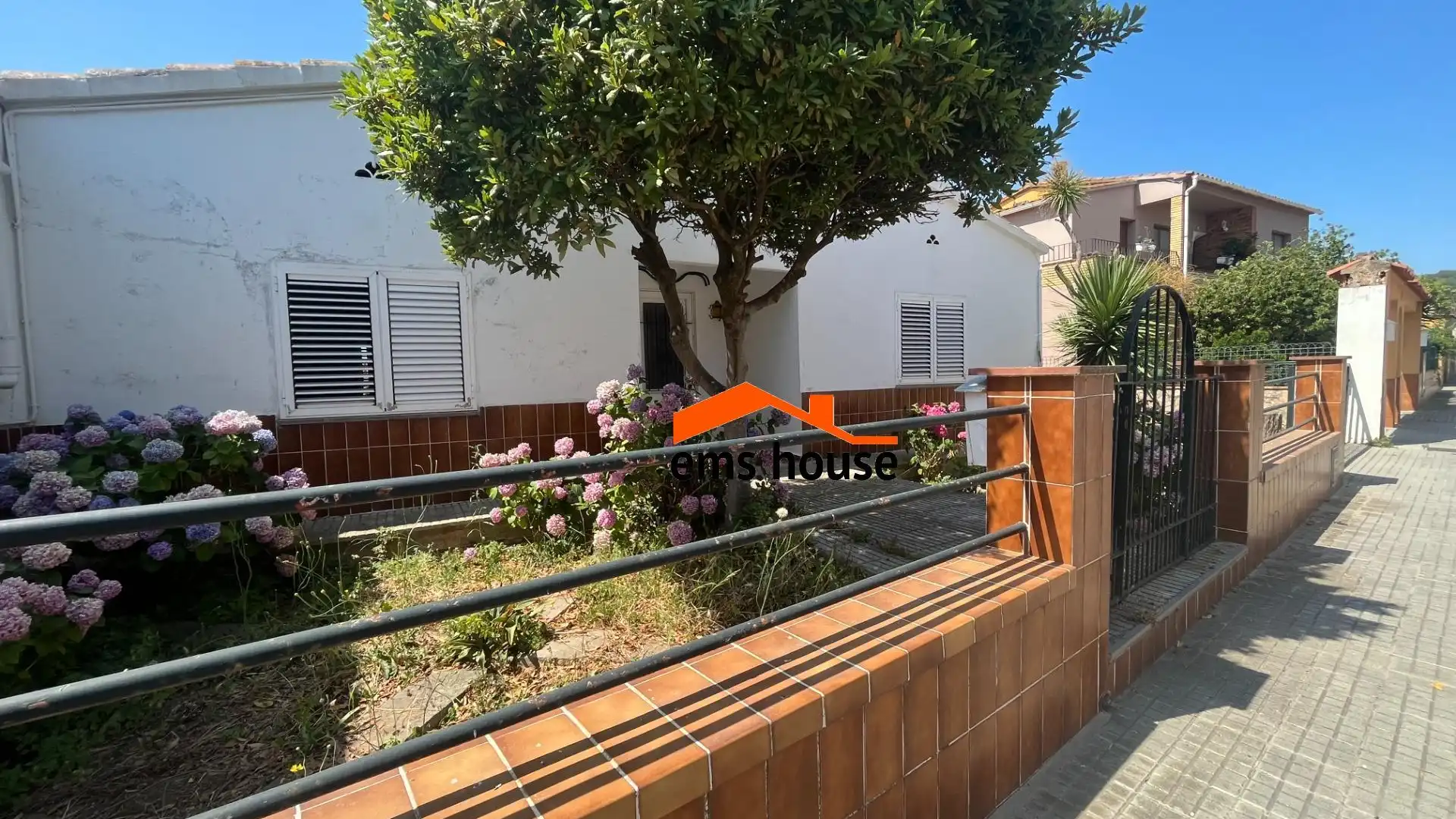 Vista exterior de Casa o chalet en venta en Mont-ras