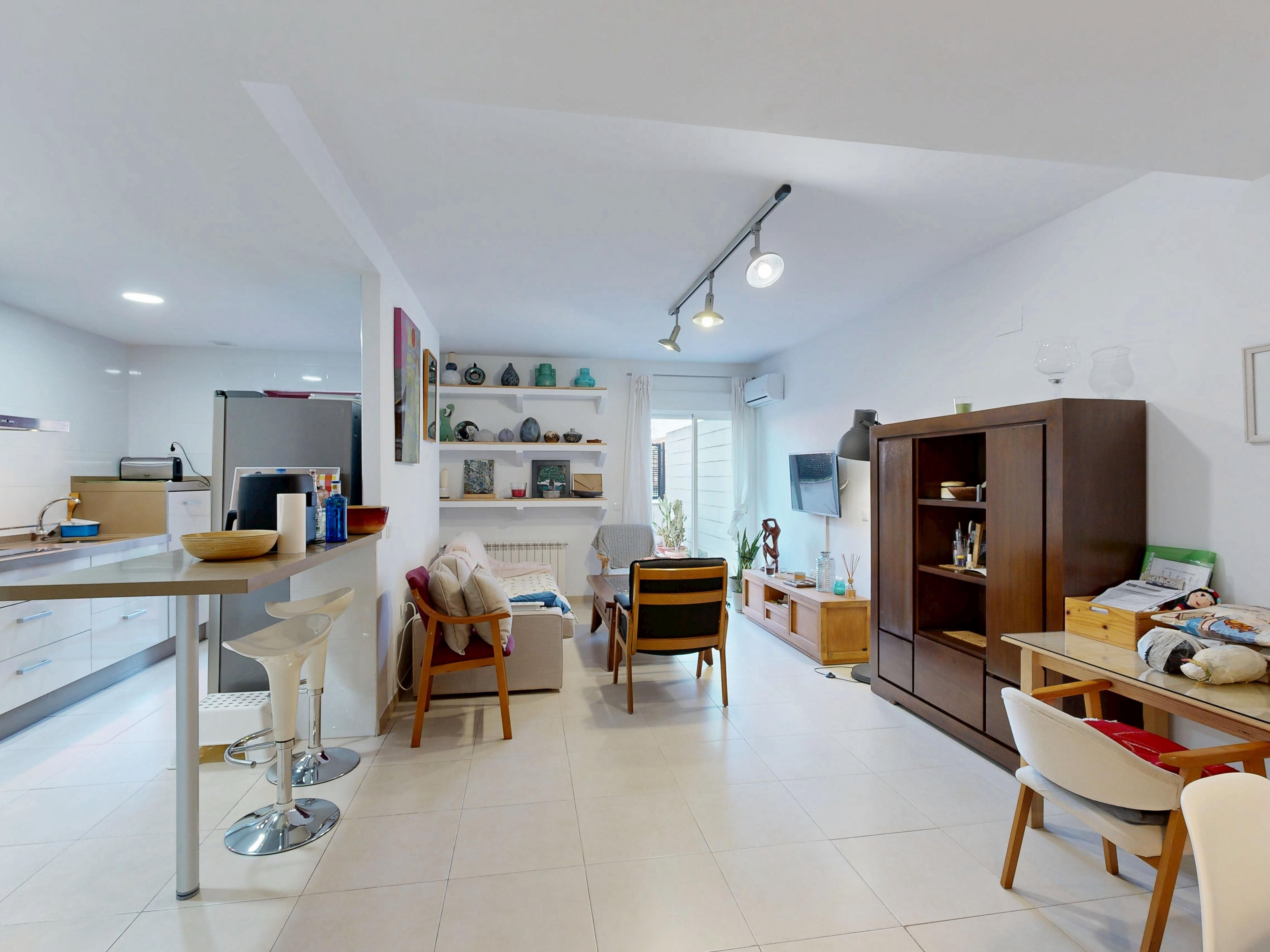 Exterior view of Single-family semi-detached for sale in Cáceres Capital  with Storage room