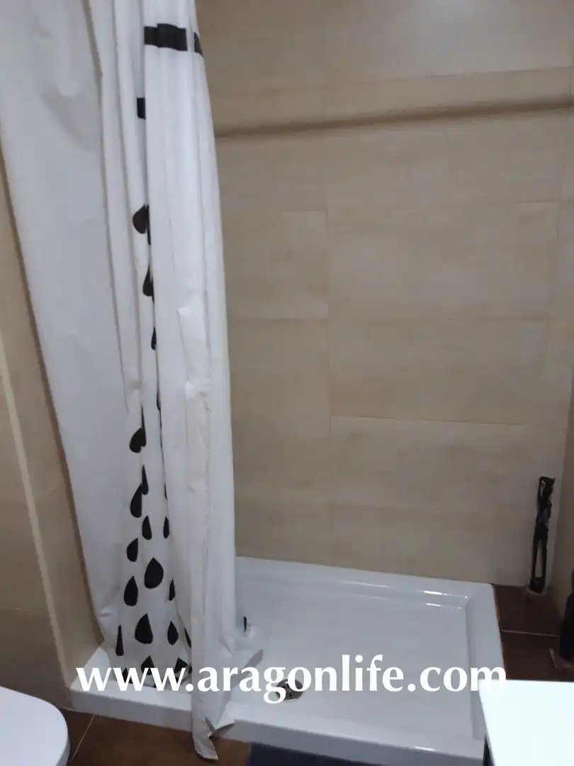 Baño de Casa o chalet en venta en Caspe con Aire acondicionado, Parquet y Amueblado