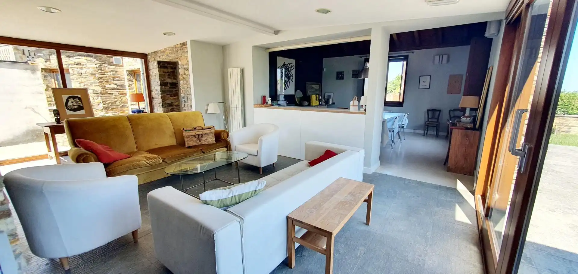 Sala d'estar de Casa o xalet en venda en Tapia de Casariego amb Calefacció, Jardí privat i Terrassa
