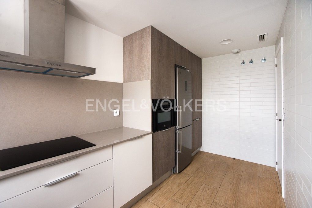 Cuina de Apartament en venda en Castellón de la Plana / Castelló de la Plana amb Aire condicionat, Calefacció i Traster