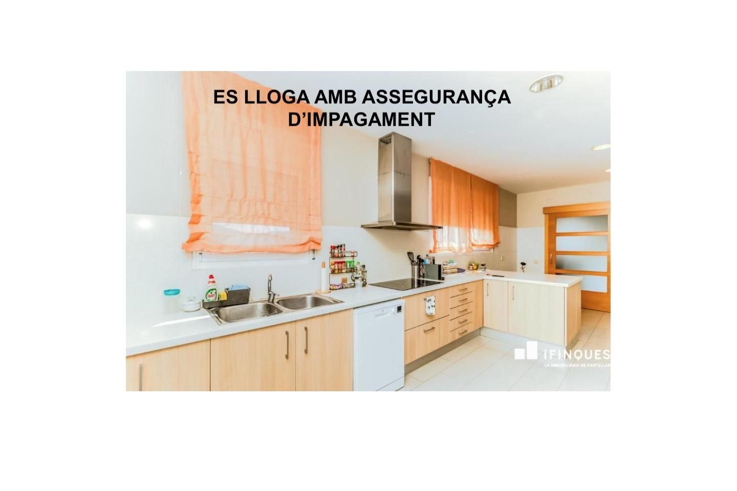 Cuina de Pis de lloguer en Castellar del Vallès amb Aire condicionat, Calefacció i Terrassa
