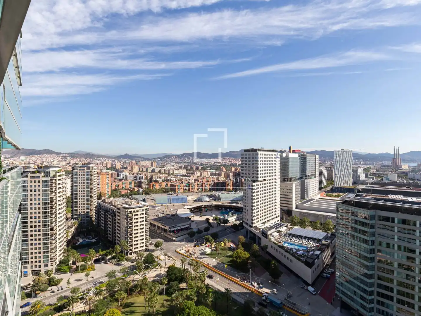 Vista exterior de Pis en venda en Barcelona amb Aire condicionat, Terrassa i Piscina
